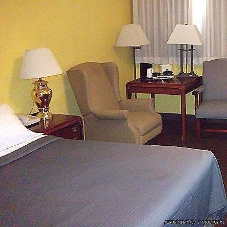 Townsman Inn LarnedLarned  Szoba fotó