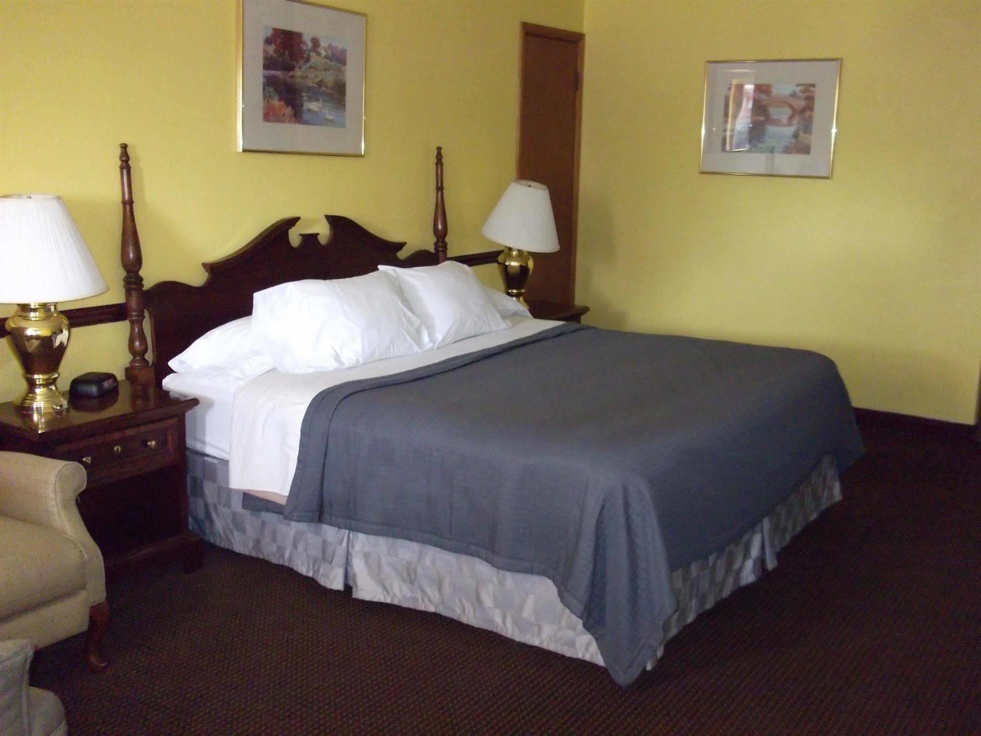 Townsman Inn LarnedLarned  Kültér fotó